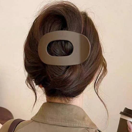 Jumbo Lay Flat Oval Hair Claw Clips TAUPE