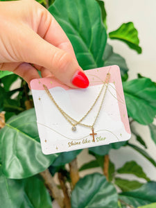 Cross Pendant Necklace Set: Gold